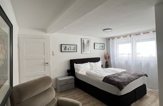 Beautiful double room with smart TV
