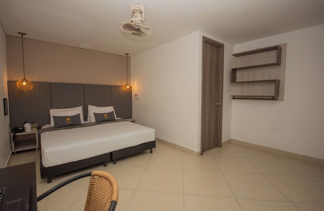 Beautiful double room in Bello