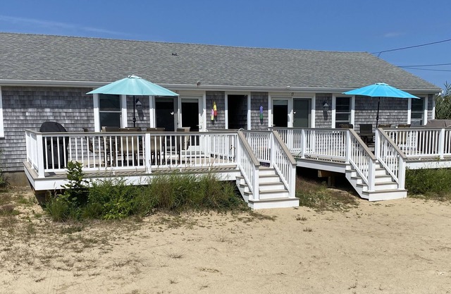 BEAUTIFUL DUPLEX COTTAGE with OCEAN VIEWS of PRIVATE BEACH -