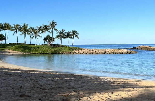 Beautiful Fairways Condo near Disney’s Aulani, Four Seasons, Lagoons and Golf