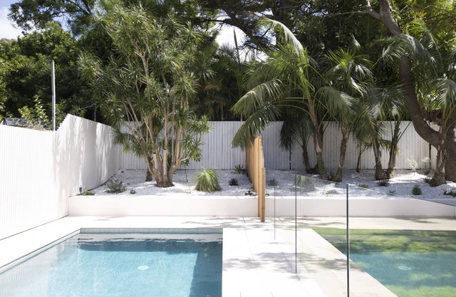 Beautiful Family Home with large swimming pool