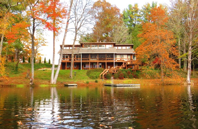 Beautiful Family Lodge on a Private Lake set in 20 secluded acres