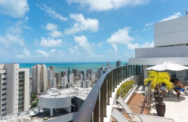 Beautiful Flat at Beach Class Santa Maria in Boa Viagem PE