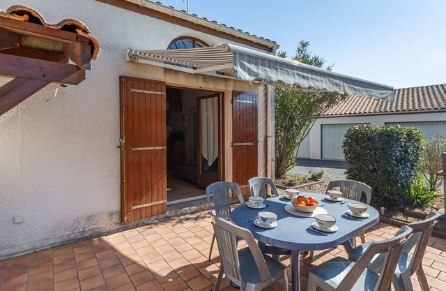 Beautiful villa for 5 people with WIFI, TV, terrace, pets allowed and parking