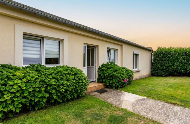 Beautiful private villa for 6 guests with WIFI, TV, terrace, pets allowed and parking
