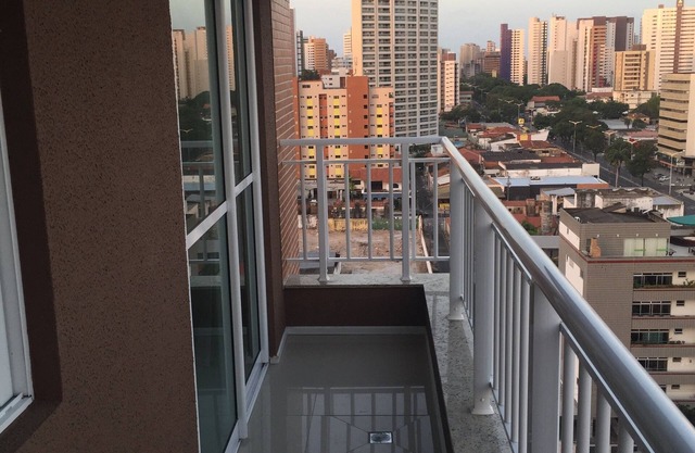 BEAUTIFUL FURNISHED APARTMENT IN NOBLE NEIGHBORHOOD OF FORTALEZA, 5 MINUTES FROM IRACEMA BEACH.