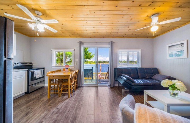 Beautiful Georgian Bay Cottage