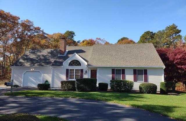 Beautiful Harwich 4 BR Home: Minutes to Downtown Harwichport and Beaches