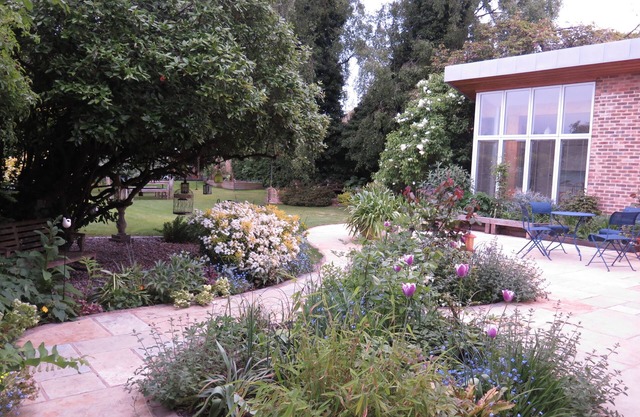 Beautiful high specification garden studio close to City centre