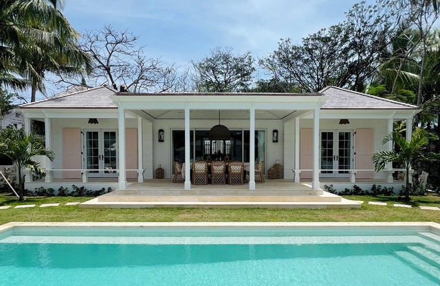Beautiful Historic Property with pool, minutes to Pink Sand Beach
