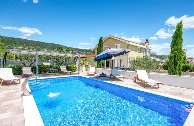 Beautiful home in Donji Prolozac