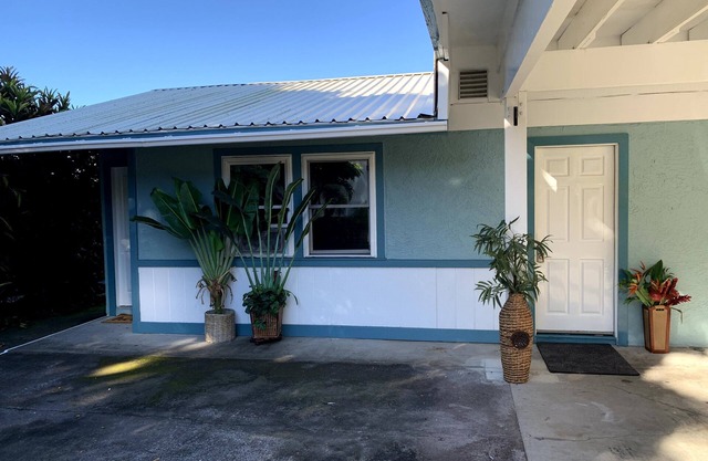 Beautiful home in Kailua-Kona with easy access to all the Island.
