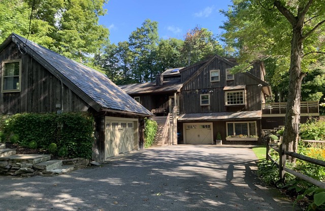 Beautiful home in Manchester Village with in-law suite