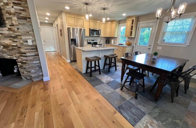 Beautiful home in Orono and only minutes to University of Maine
