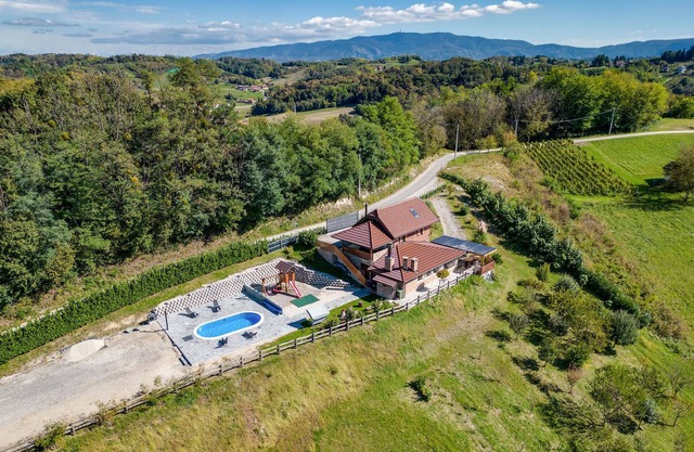 Beautiful home in Rozga
