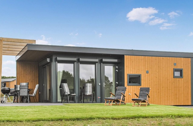 Beautiful home in Süsel with WiFi