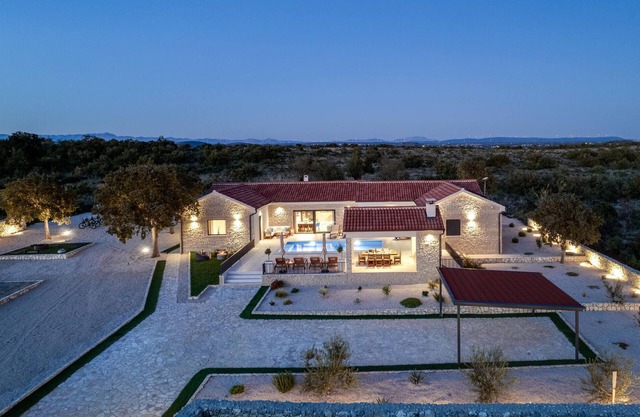 Beautiful home in Tinj