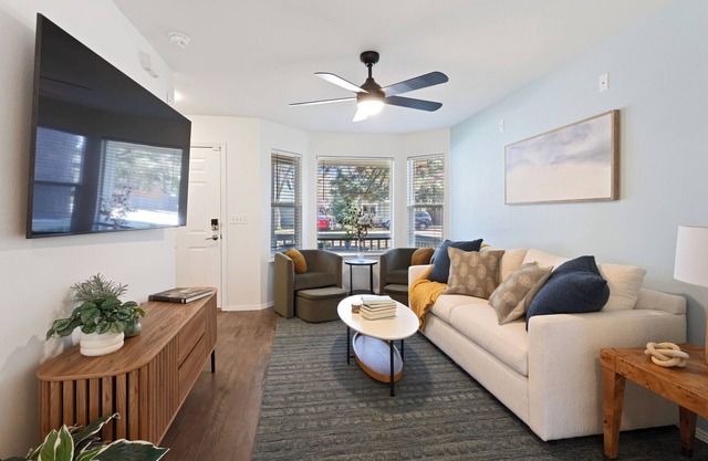 Beautiful Home: Near DT/BSU + Fire Pit + Grill