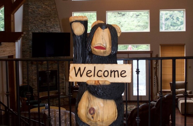 Beautiful home on the 10th green on Priest Lake Golf Course