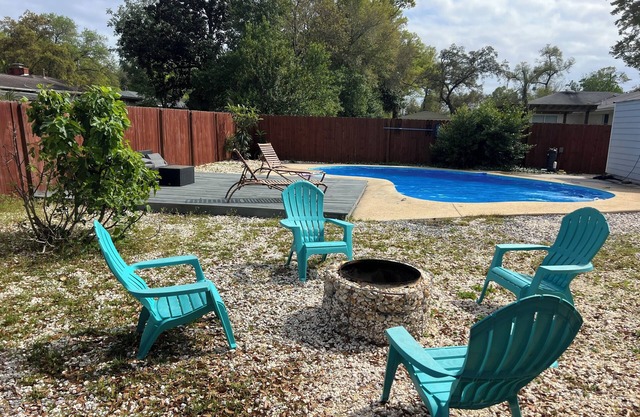 Beautiful Home with a Pool!