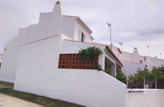 Beautiful house 30 meters from the sea