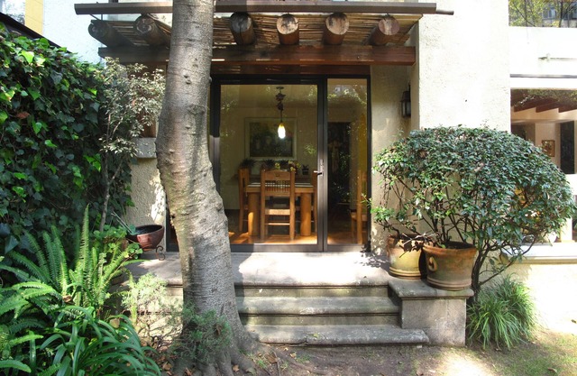 BEAUTIFUL HOUSE GREAT COMMON AREAS TERRACE VERY NICE GARDEN