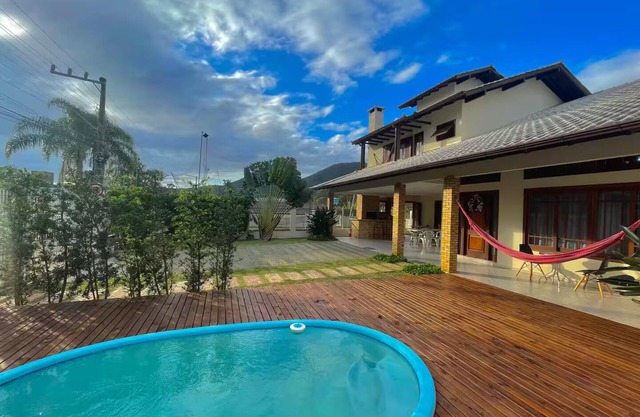 Beautiful house in Florianópolis near Campeche beach