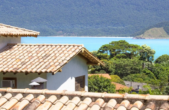 Beautiful house in condominium. New Year's Eve promotion, close 8 nights and get 2.