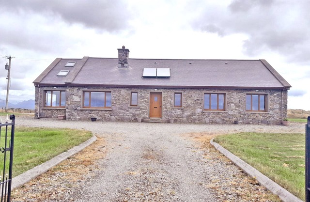 Beautiful house in stunning Ballyconneely Connemara