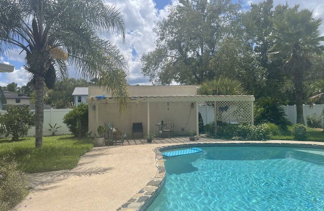 Beautiful House in Jacksonville with Heated Pool