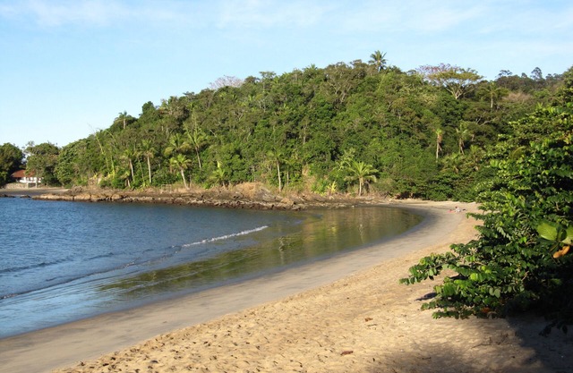 Beautiful house on the sand with pool and wonderful views of Ilhabela!