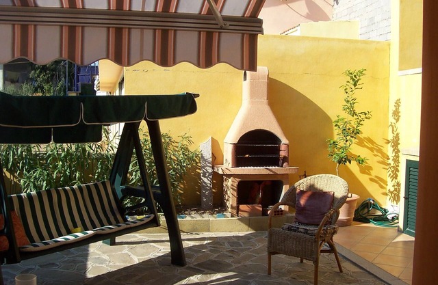 Beautiful house with entrance and large terrace, close to the Sardinian sea