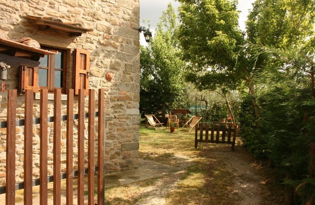 Beautiful apartment for 4 people with TV, close to Cortona