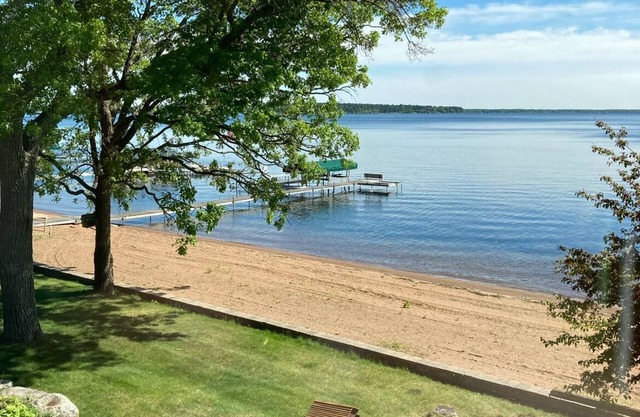 Beautiful Lake Cabin Living on Gull Lake, Nisswa