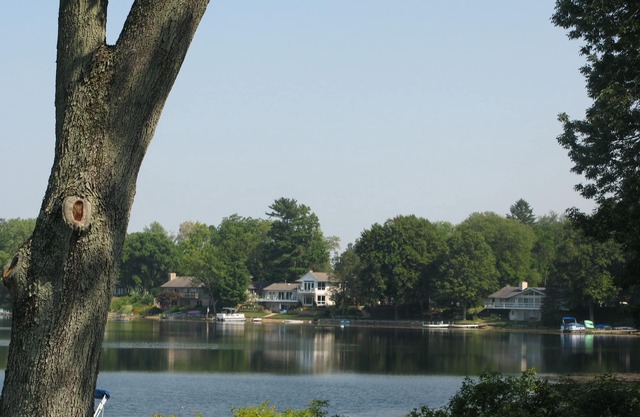 Beautiful Lake Home -> Near New Buffalo - 3 BD / 2 BA