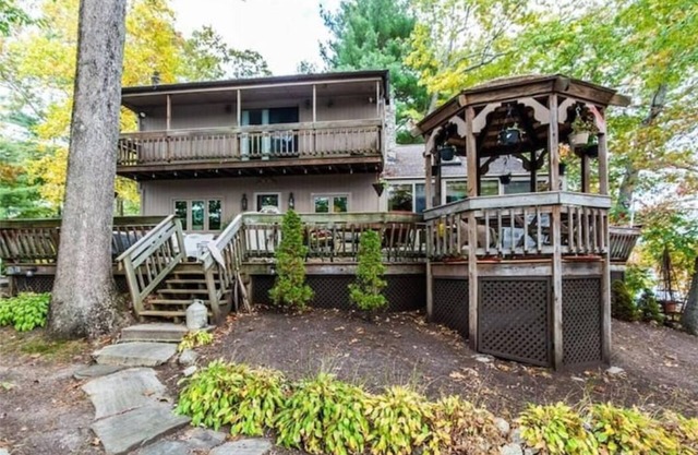 Beautiful Lakefront Cottage w/Sunset Views