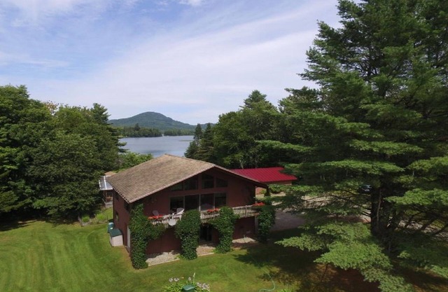 Beautiful lakefront home, 20 acre private lot. Close to Stowe and Jay Peak