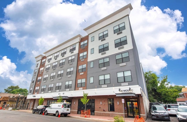 Beautiful Luxury Apartment in Downtown Bound Brook