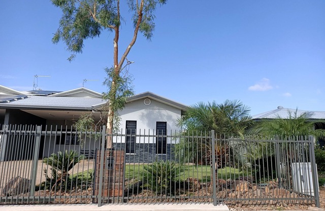 Beautiful Modern House near Darwin (20min)