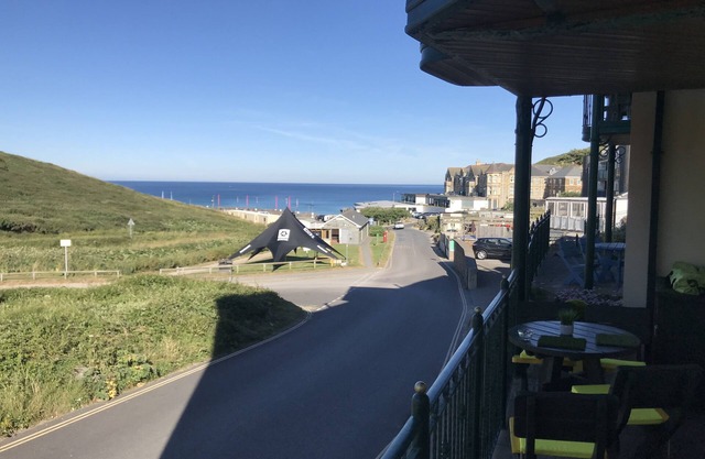 Beautiful Modern SeaView Apartment in WatergateBay