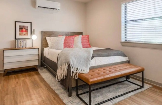 Beautiful Modern Studio in Lower Greenville | WIFI
