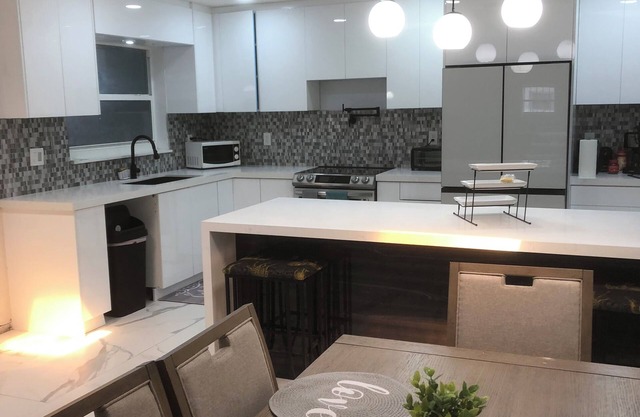 Beautiful Modern Lifestyle rooms