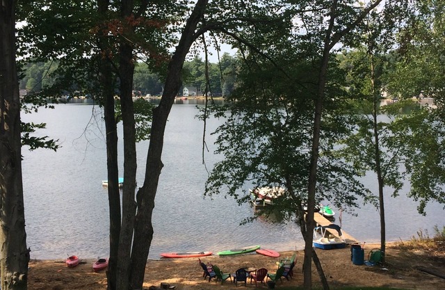 Beautiful New Lake House: Perfect For Extended Family Vacation