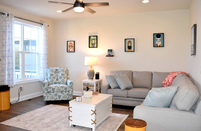 Beautiful New Townhome Minutes From Rehoboth Beach And Its Award Winning Beaches. Sawgrass