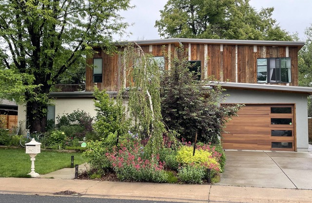 Beautiful newly updated home in Boulder! Entrance on side of house up stairs.