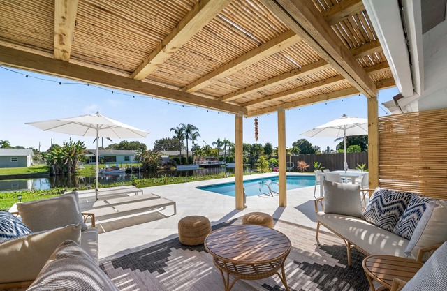 Beautiful Oasis on Canal w/Pool, near the Beach!