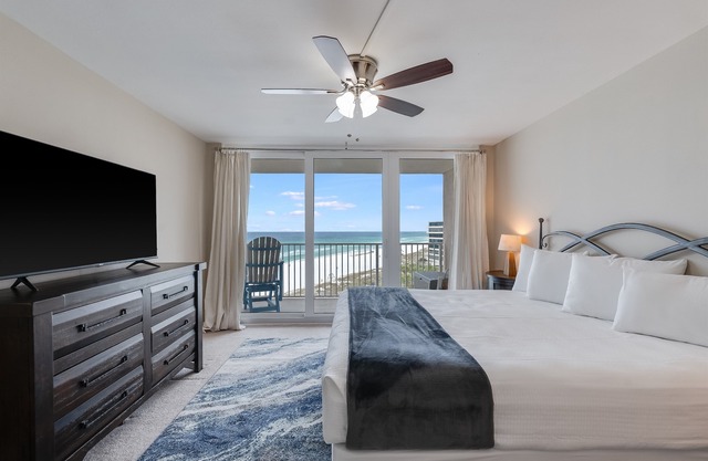 Beautiful Oceanfront Views! Includes Local Attraction Tickets!