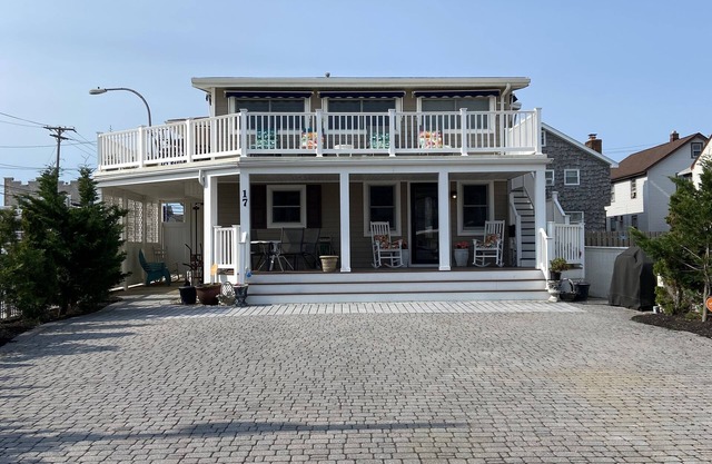 Beautiful Ocean View Steps to the Beach & Boardwalk with Wraparound Deck