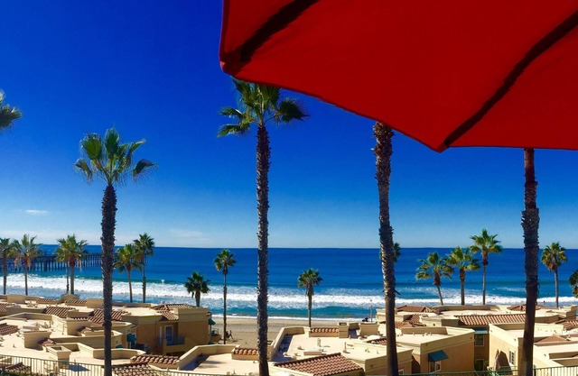 Beautiful Panoramic Ocean + Pier Views. Steps From The Beach