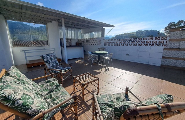 Beautiful penthouse 50m from Mambucaba Beach, Paraty